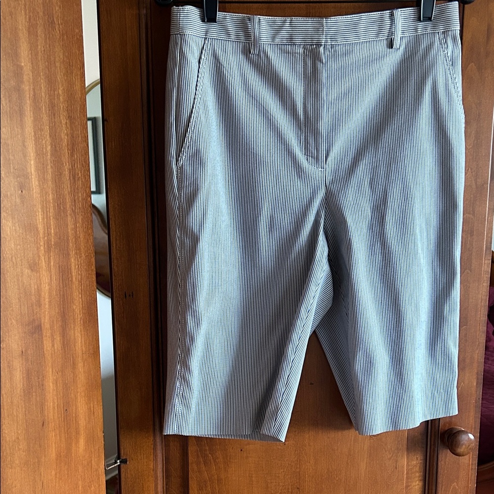 Theory Women's Pinstriped Gray and Blue Bermudas Shorts in excellent condition